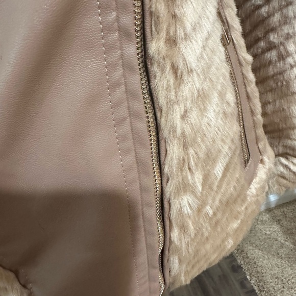 Faux Fur Chevron Jacket NWOT - Picture 11 of 14